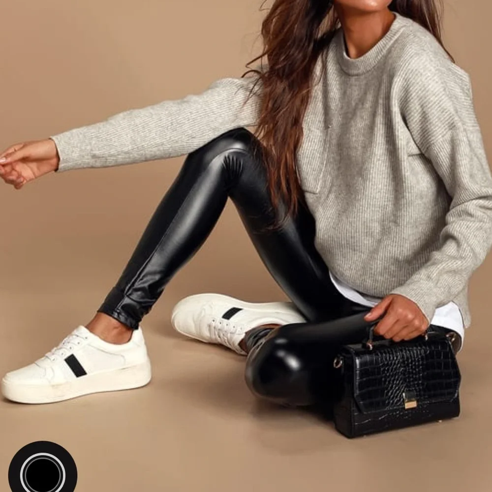 Lulu’s Vegan Leather Leggings - Picture 5 of 9